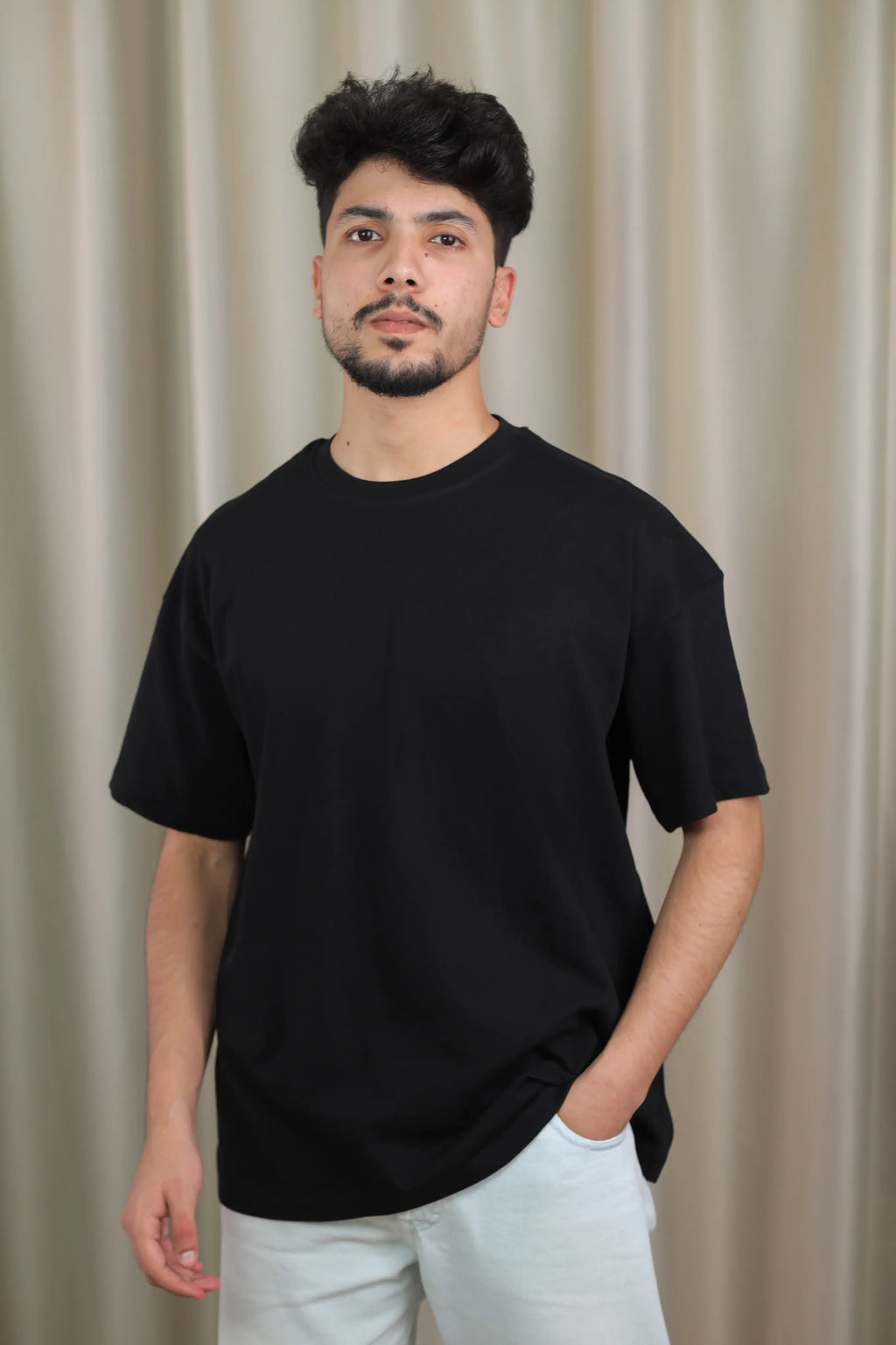 Black premium basic T-shirt